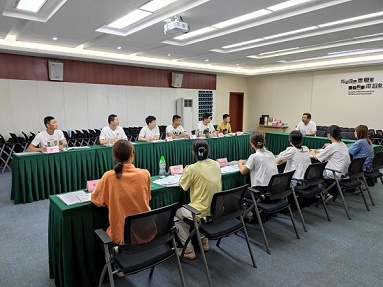 集團(tuán)人力資源部、零管中心聯(lián)合舉辦新員工入職培訓(xùn)